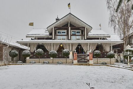 kottedzh-petushki-territorija-3